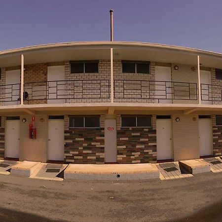 บัสเซลทัน แบกแพกเกอร์ส Hostel บัสเซลตัน ภายนอก รูปภาพ