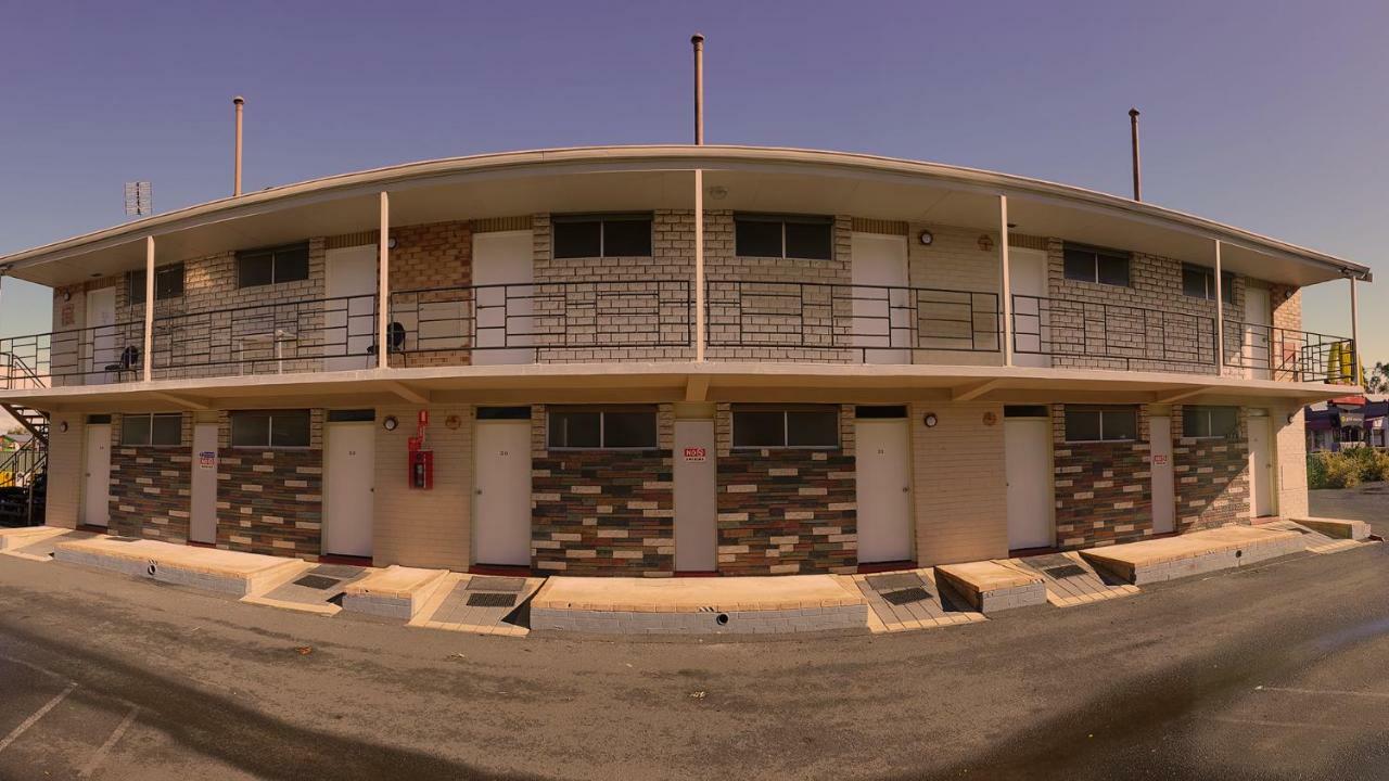 บัสเซลทัน แบกแพกเกอร์ส Hostel บัสเซลตัน ภายนอก รูปภาพ